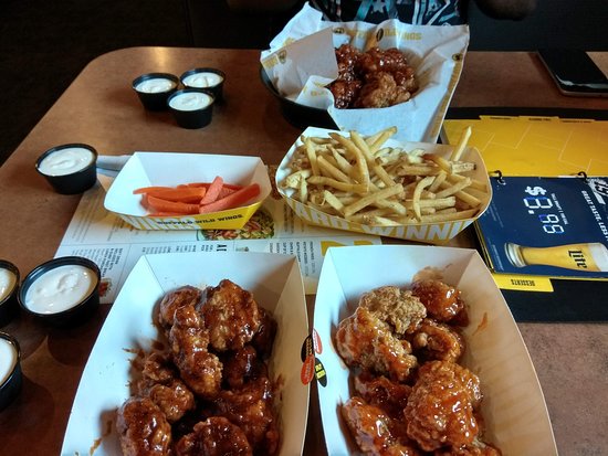 Buffalo Wild Wings Veterans Day